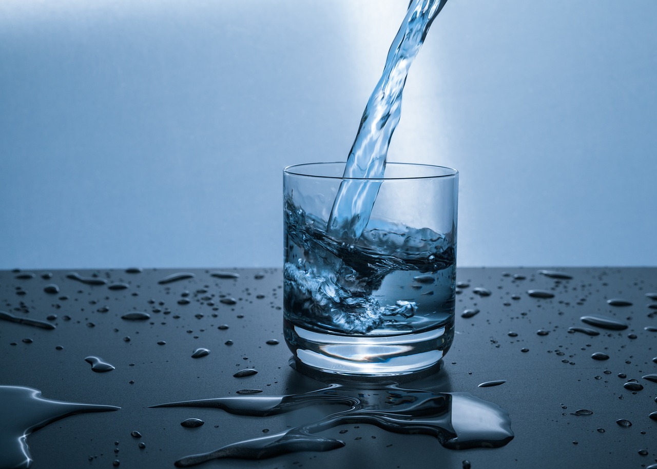 What to Consider When Choosing a Water Filter Pitcher